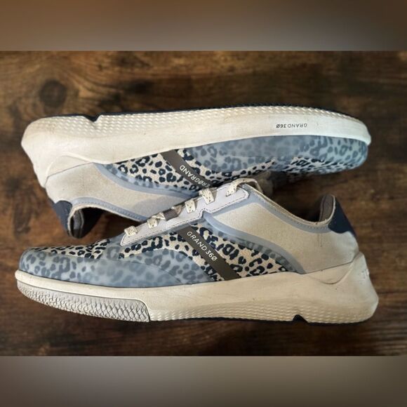 Cole Haan ZeroGrand Winner Tennis Sneaker blue animal print size 9.5 - Picture 4 of 10